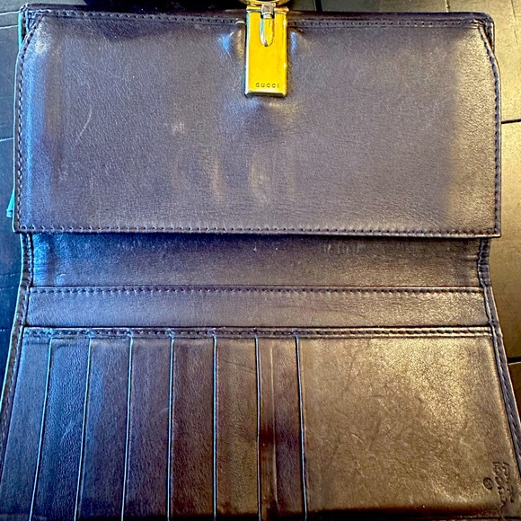 Chocolate Gucci Wallet - Picture 4 of 5